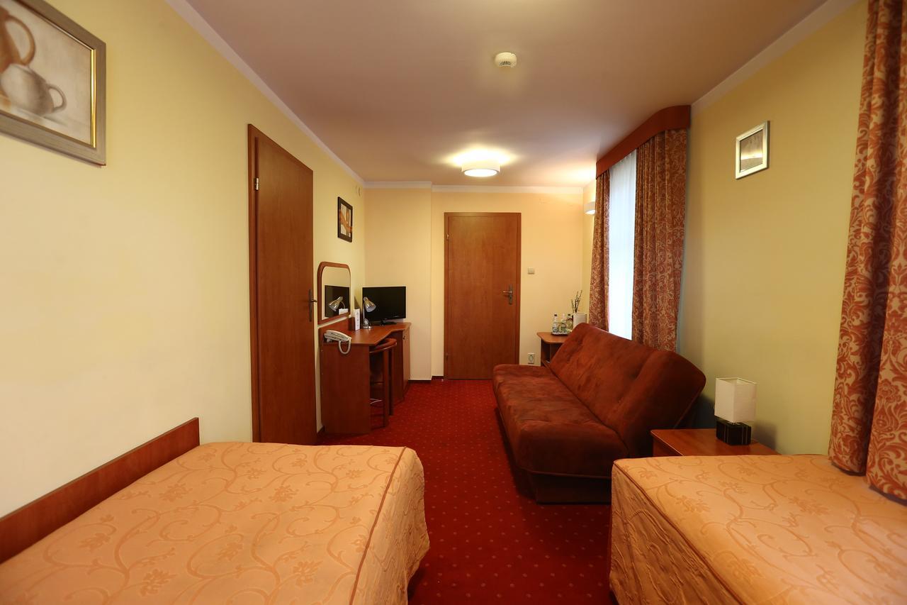 Hotel Korona Ciechanów Pokoj fotografie