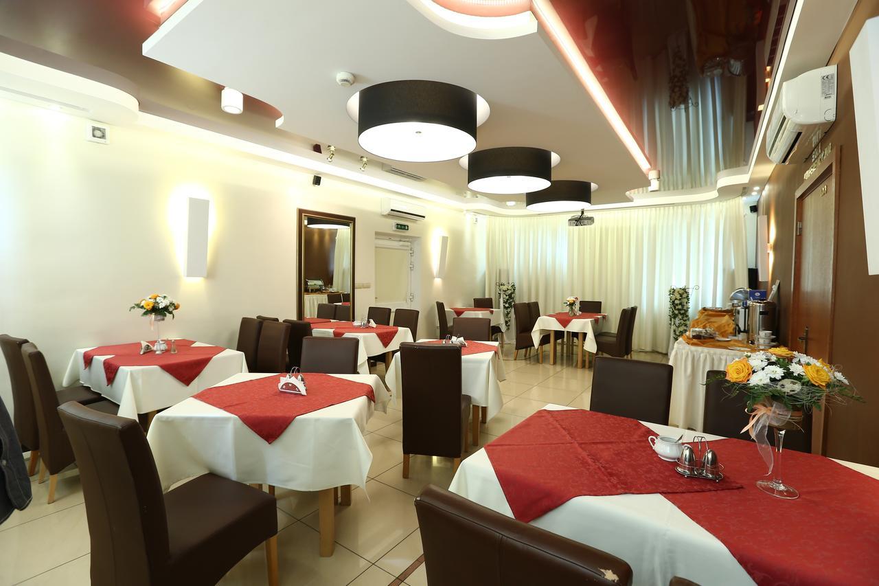 Hotel Korona Ciechanów Exteriér fotografie