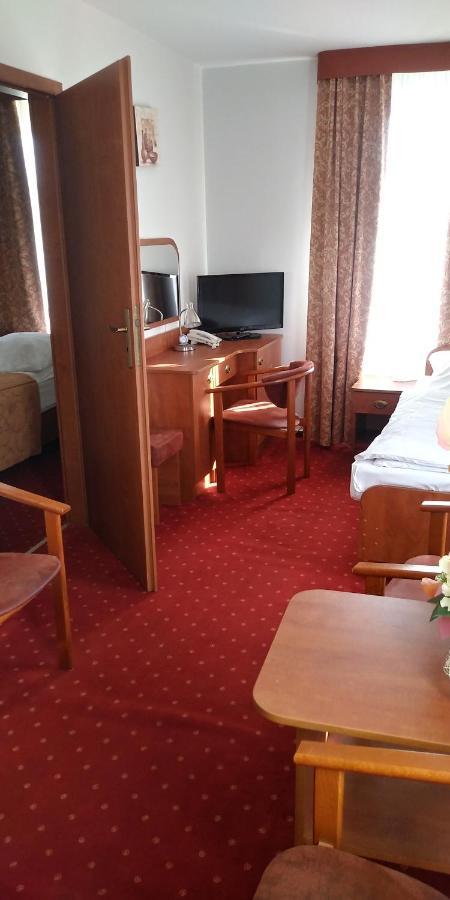 Hotel Korona Ciechanów Exteriér fotografie
